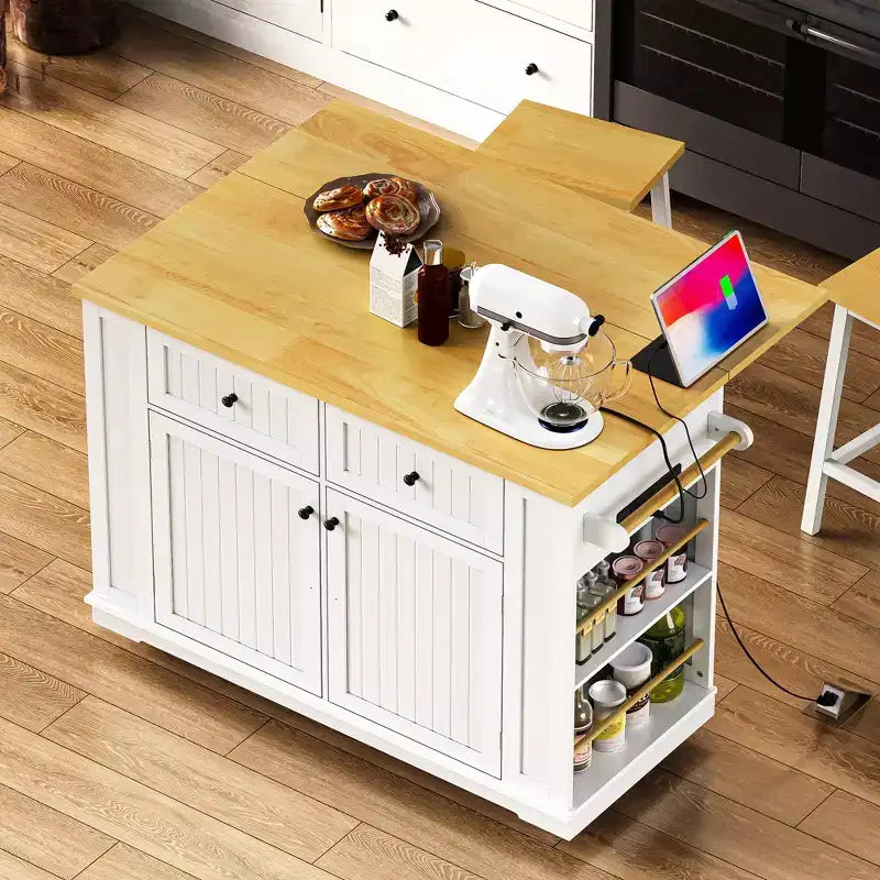 Isola da Cucina con Contenitori,Carrelli da Cucina con Ruote con Anta a Ribalta,Presa Elettrica,Ripiani,Cassetti e Ruote Bloccabili Bianco Stanza